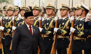 Indonesia Edges Closer to Beijing, Signing a $10 Billion Trade Deal